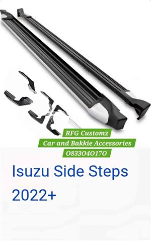 Isuzu 2022 + Double cab side steps