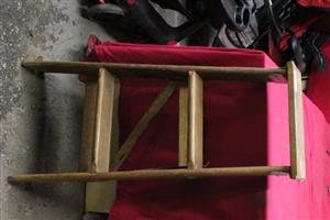 WOODEN 3 STEPS LADDER(S066595B)