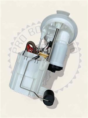 BMW FUEL PETROL PUMP COMPLETE AVAILABLE FOR SALE IN EXCELLENT CONDITION