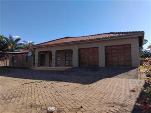 Spacious 3 Bedroom Family Home with Flatlet