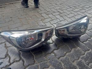 2016 - 2020 Kia Rio Pair of Headlights