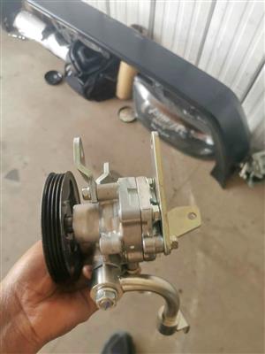 Np300 /Navara steering pump