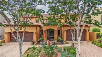 Exceptional Family Residence in Exclusive Featherbrooke Estate