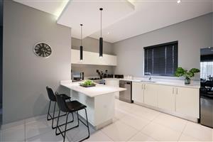 Apartment Rental Monthly in Hyde Park