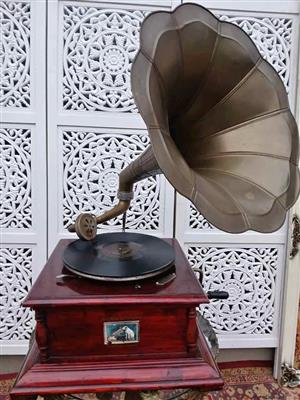 Vintage His Master’s Voice” Gramophone