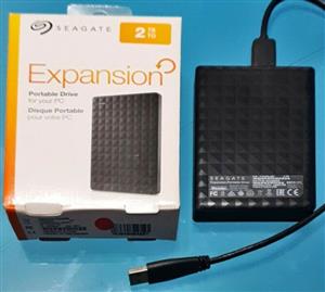 Seagate Expansion 2TB 2.5&#34; Portable Hard Drive STEA2000400 