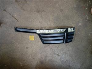 Audi A right Grill