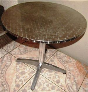 Round Metal Top Table - d=70cm h=71cm