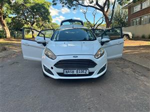 Ford Fiesta AUTOMATIC 2015