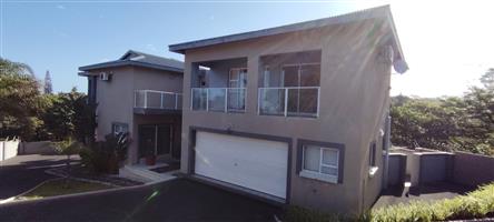 Beautiful Family Home with Flatlet in Popular Shelly Beach