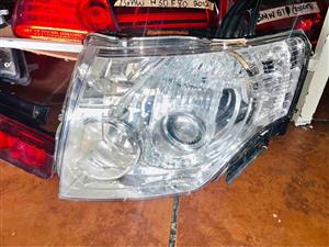Mitsubishi Pajero headlight 2009