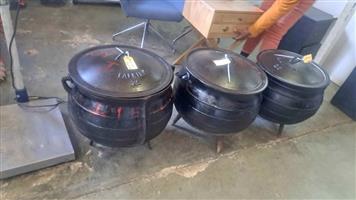Size 25 falkirk poitjie pot 