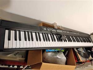 Sanchez 88 key electronic keyboard for sale