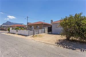 House For Sale in Brooklyn