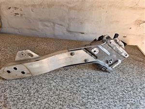 Mercedes-Benz GLC (2016-2023) Front Carrier Bracket 