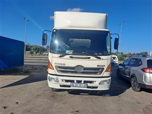 2016 Hino 500 8 tonne