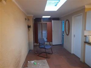 1 bedroom cottage to let in protea road Kensington jhb