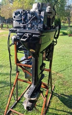 40hp Suzuki Outboard Motor 2006
