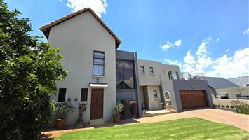 House For Sale in Leloko