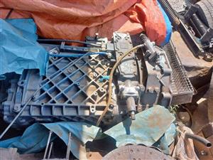 Nissan UD Quester,Quon 460/440/330/450/410 gearboxes,diffs