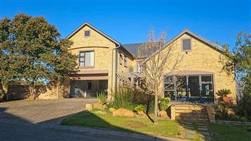 Luxurious Home with Indoor Pool & Fairway Views in Parys Golf & Country Estate