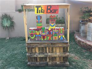 Tiki Bar And Decorations For Party Junk Mail