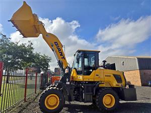 New G942 2 ton wheel loaders for sale at Mad Farmer SA