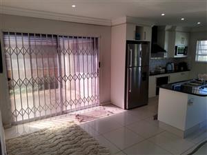 Townhouse For Sale in Gonubie