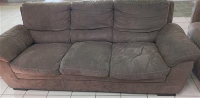Three seater sofa. Very comfortable and in great condition. 
