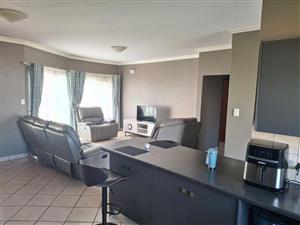 2-Bedroom Ground Floor Apartment in Secure Complex - Ideal Location & Family Friendly!