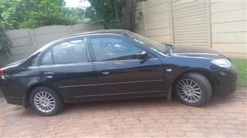 I am selling my Honda Civic 2004 model for R35000 negotiable. 
