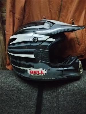 Motorcycle helmet 