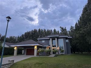 House For Sale in Magersfontein Memorial Golf Estate