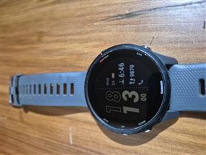 Garmin Forerunner 255