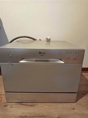 SWAN dish washer