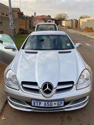 2007 Mercedes Benz SLK 200