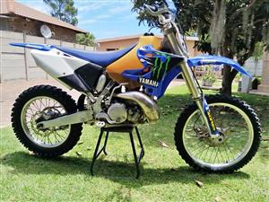 YZ 250  2011