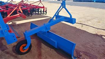 New Giant tractor mounted graders available
