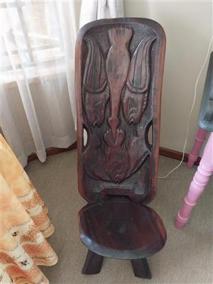 Te Koop Handgemaakte houtstoel uit soliede harde hout met visse op Pretoria
