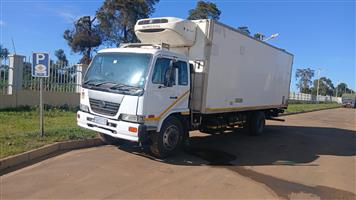 2007 Automatic UD90 Refrigerated Truck for sale in Kempton Park
