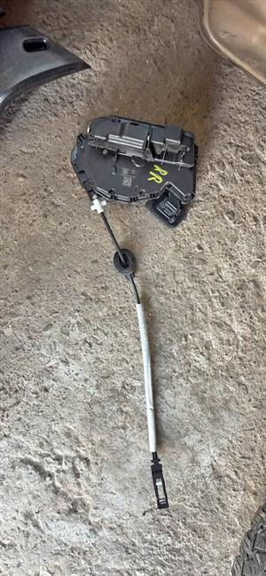 Polo 8 RIGHT REAR DOORLOCK