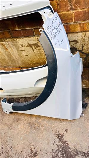 Hyundai i20 Grand fender