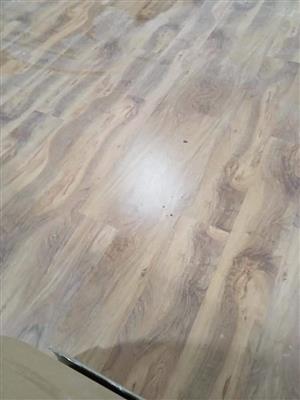 Laminate and vinyl flooring 