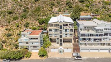 Guest House For Sale in Mountainside