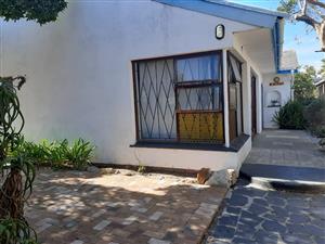 4 bedroom house for sale in Grassy Park