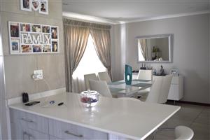 Modern 3 bedroom property for sale in Helderwyk.