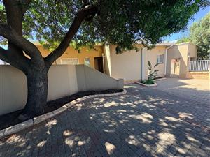 House For Sale in South Ridge