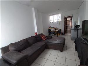 2 Bedrooms  Apartment  Essenwood -Investors