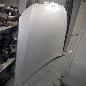 Bme e90 Preface bonnet