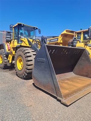 Volvo front end loader